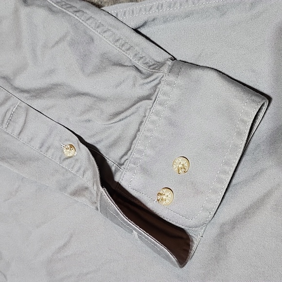 ARIAT EMBROIDERED THE FORT WESTERN PATCH BUTTON-DOWN LONG-SLEEVED SHIRT - Picture 7 of 15